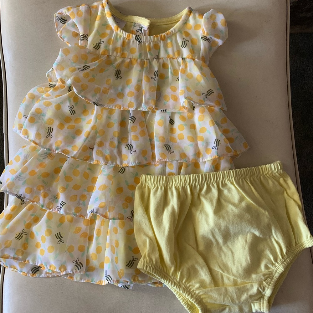 Little Wonders yellow dress with bottoms NWOT